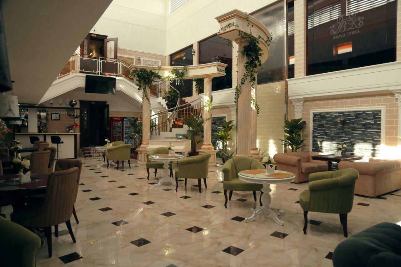 Bravolyuks Hotel Urghenci Exterior foto
